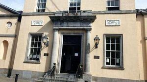 Woman summoned to court for begging in Portlaoise Woman summoned to court for begging in Portlaoise