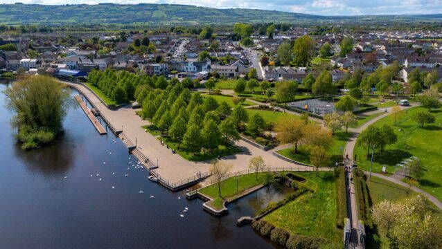 A cycle path from Graiguecullen to Carlow has been approved <p>A cycle path from Graiguecullen to Carlow has been approved </p>