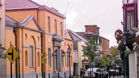 Laois man ‘opened trousers to excess’ while being searched by gardaí Laois man ‘opened trousers to excess’ while being searched by gardaí